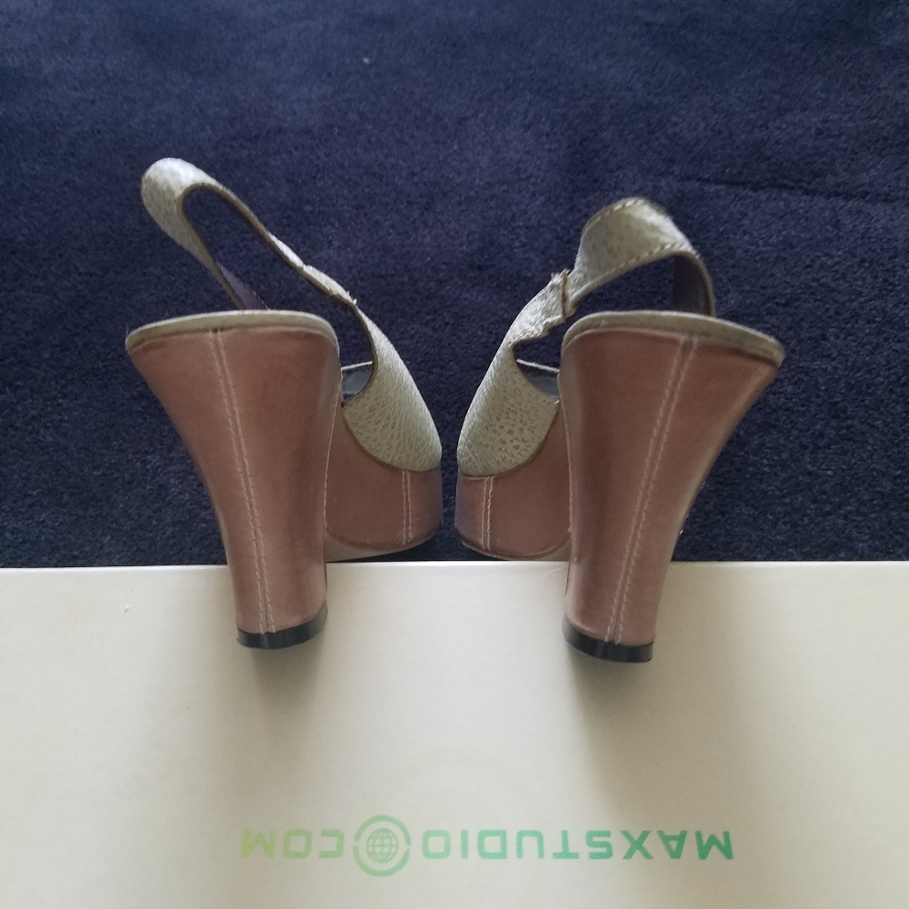 Max Studio Locket Wedge Sandals - Picture 4 of 5